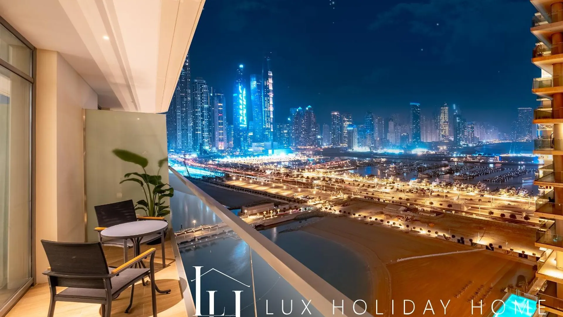 Lux The Marina Vista Beachfront Suite 4 Dubai United Arab Emirates